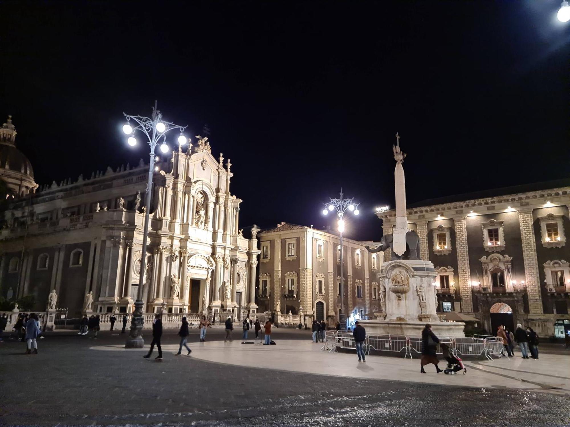 Luna'S Home Catania Bagian luar foto